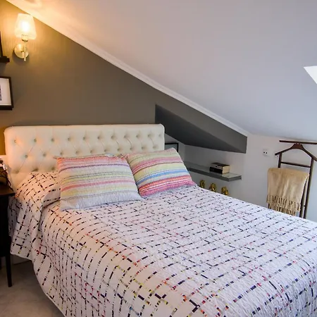 Apartamento ático Bratón